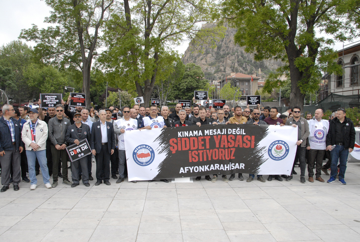 “Sesimize kulak verilseydi başka şeyler konuşurduk”