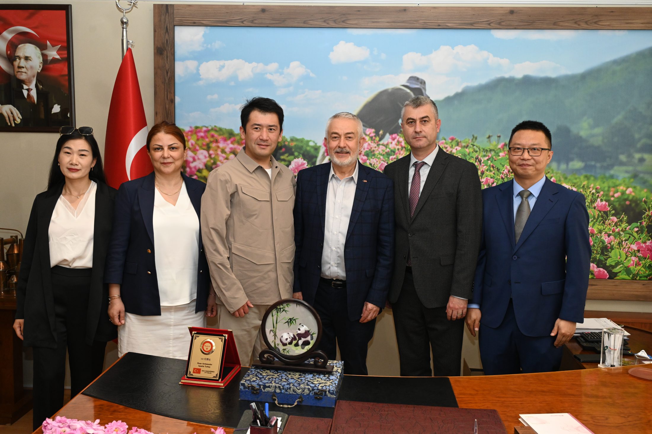 Gül bizim için çok değerli