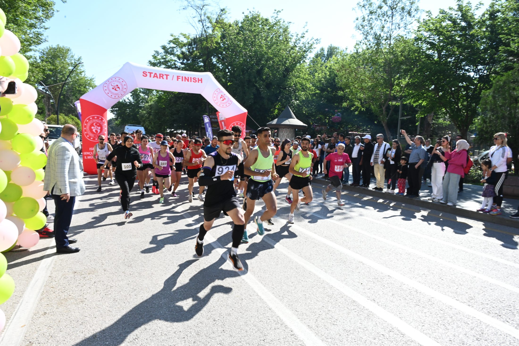 Gül Festivali kapsamında Gül Koşusu düzenlendi