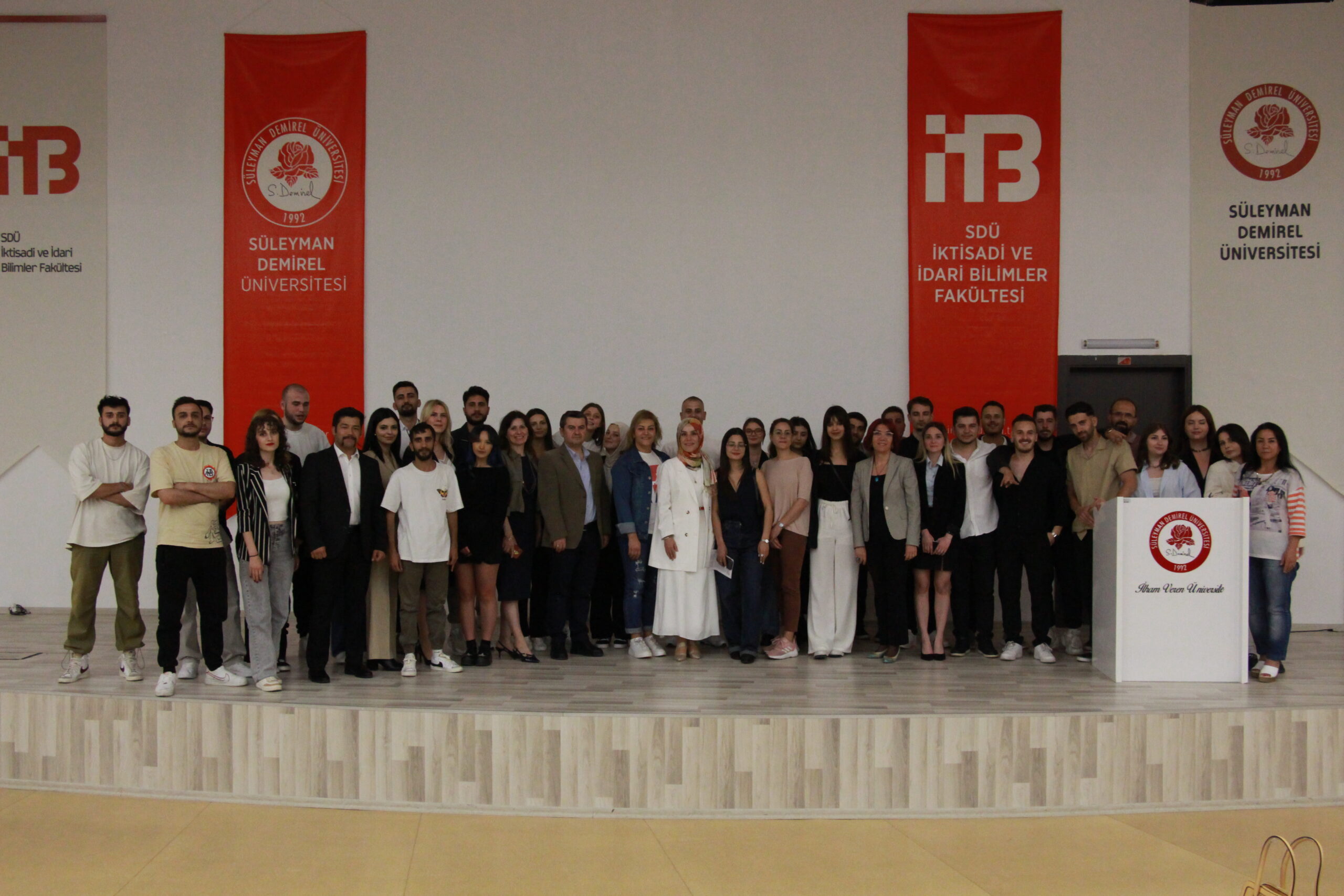 Gazetecilik öğrencileri projelerini sundu