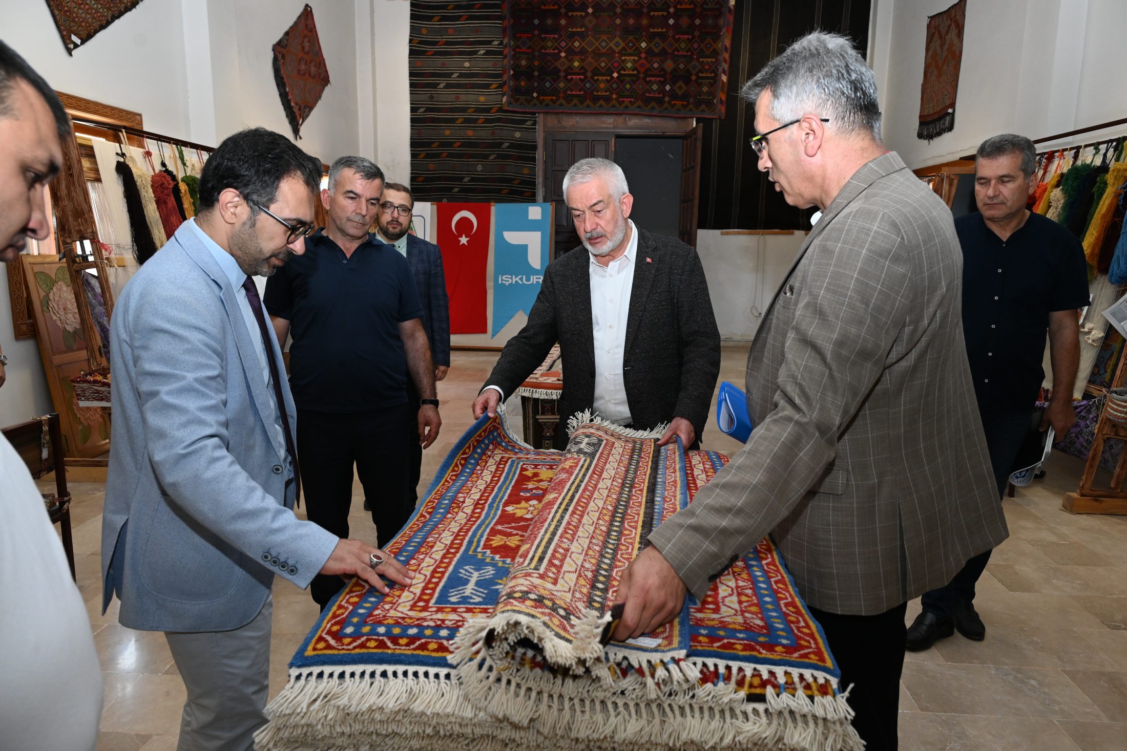 Halı ve Kilim Müzesi ek binası Anadolu’dakiler Çarşısı ismiyle turizme kazandırılacak