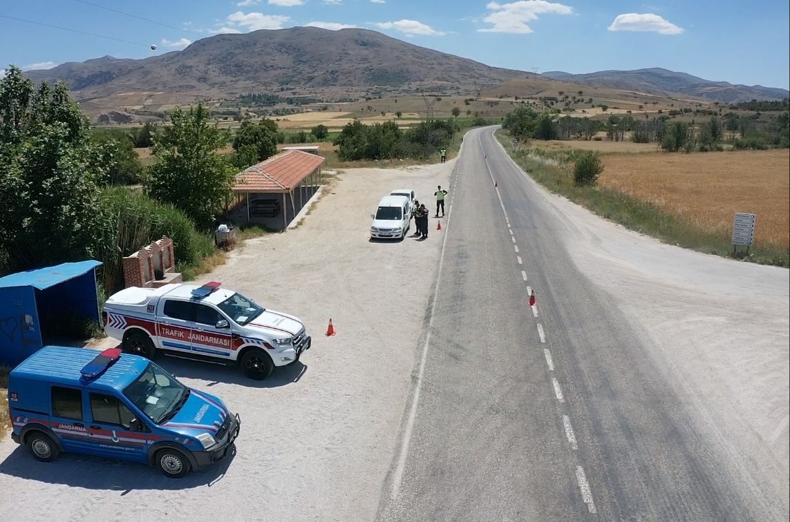 Burdur’da 216 araç ve sürücüsüne idari para cezası uygulandı