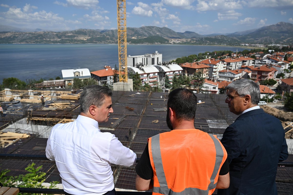 Vali Baruş Gençlik ve Spor Yatırımlarını İnceledi