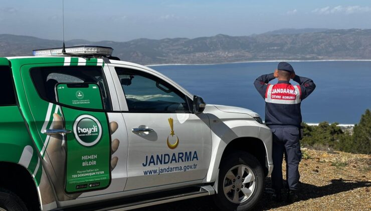 Salda Gölü çevresinde devriye faaliyeti