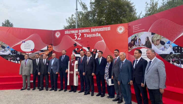 SDÜ’de 32. kuruluş yıldönümü kutlandı