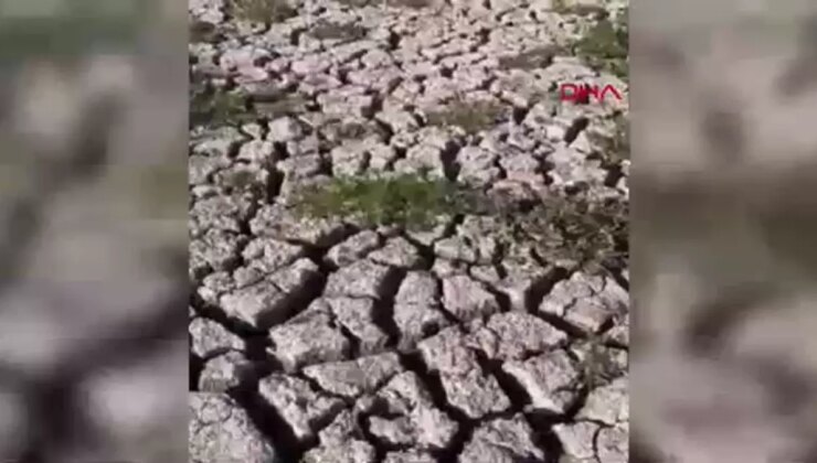 Kovada Gölü’nde su seviyesi tehlikeli boyutlara kadar düştü