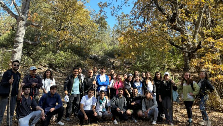 MAKÜ’nün düzenlediği trekking etkinliği, doğa severleri Eğirdir’de buluşturdu