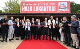 Antalya Büyükşehir Belediye Başkanı Böcek, Serik’te ‘Halk Lokantası’ açılışına katıldı