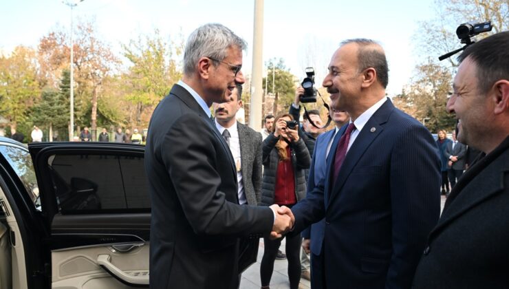 Sağlık Bakanı Kemal Memişoğlu Isparta’ya geldi