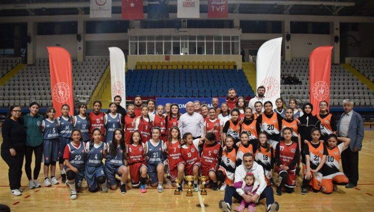 Okul Sporları U-14 Kızlar Basketbol Yarışmaları Tamamlandı