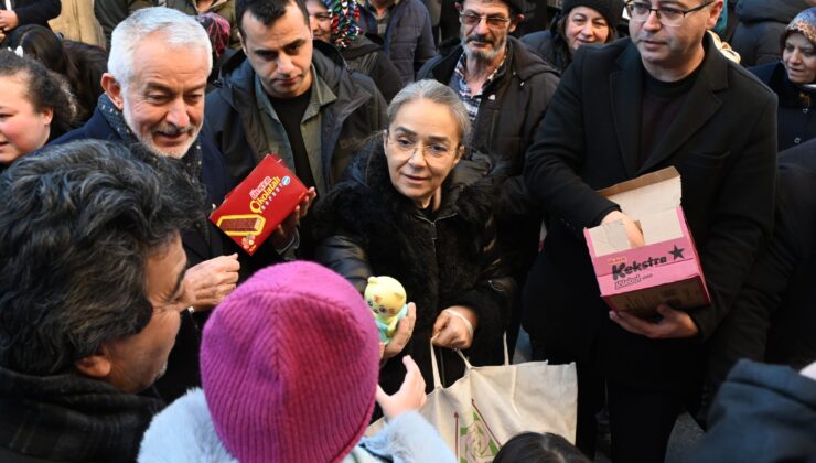 Başkan Başdeğirmen Kandilde çocukları sevindirdi