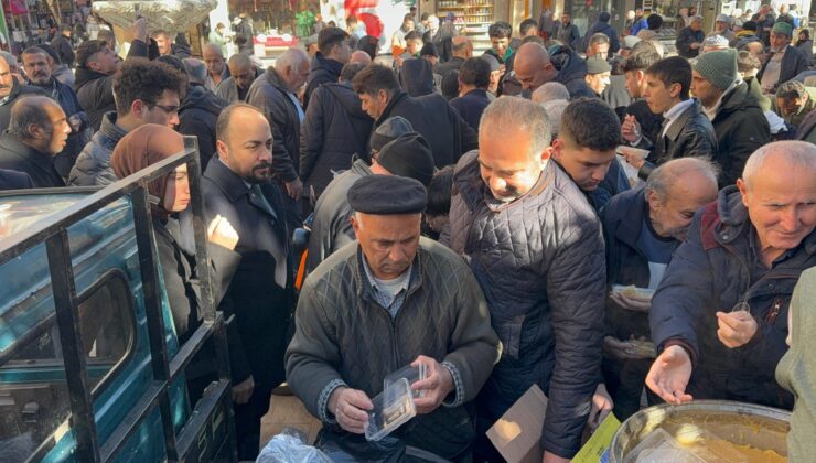 Isparta’da Şehitler Anısına Helva Dağıtımı