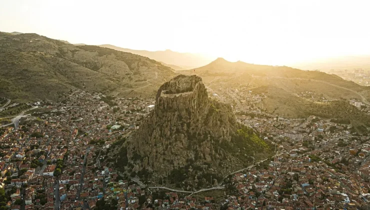Afyon’da Ücretli Otopark Uygulaması 7 Ay Sonra Yeniden Başladı