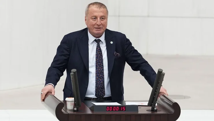 ‘Gazetecinin Kalemini Susturmak, Halkın Sesini Kesmek Demektir’