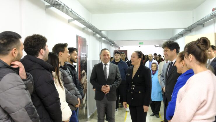 Vali Baydar Bilgihan’dan 15 Temmuz Anadolu Lisesine ziyaret