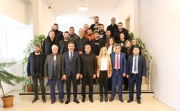 Isparta’nın Gül Sektörü İçin Helal Belgesi Bilgilendirme Toplantısı Düzenlendi