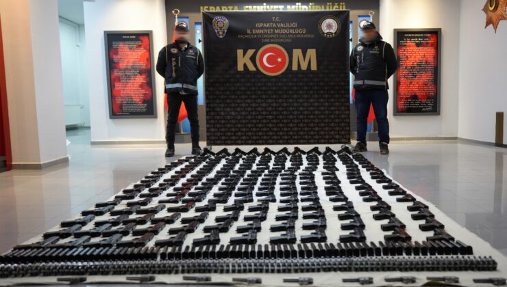 Isparta’da kaçak silah operasyonu: 4 kişi tutuklandı