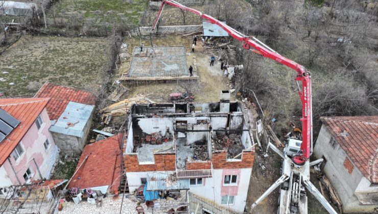 Karağı köyünde evi yanan aileye yardım eli