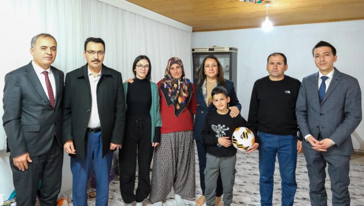 Vali Baydar Bilgihan, Zengin Ailesine İftar Konuğu Oldu