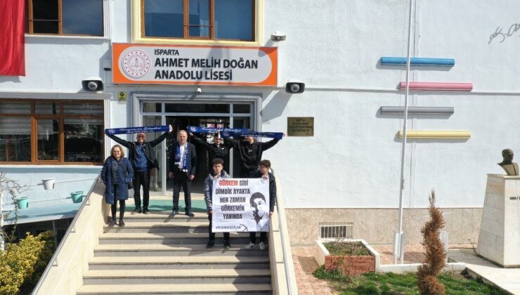 Okul arkadaşlarından Görkem Efe’ye moral desteği