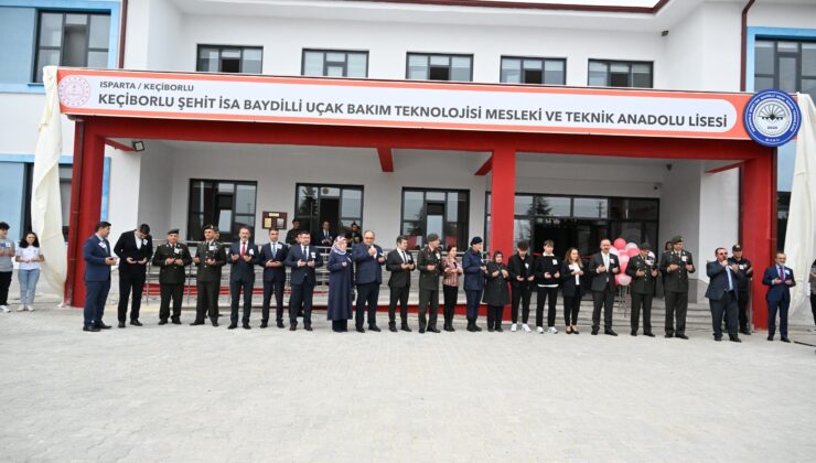 Keçiborlu’da Şehit Tuğgeneral İsa Baydilli’nin adı okula verildi