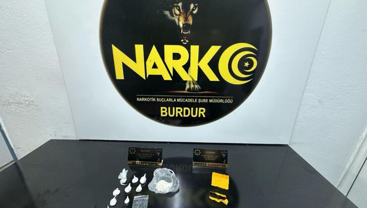 Uygulamada durdurulan araçta metamfetamin ele geçirildi