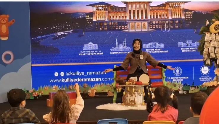 Afyonlu Öğretici  Külliyede Masal Anlattı, Ney Üfledi, Hediyeler Dağıttı.