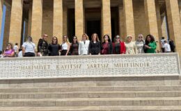 Yeliz Altınöz, Anıtkabir’de Atatürk’ün Huzurunda: “Kadınların Öncülüğünde Güçlü bir Türkiye için Çalışacağız!”