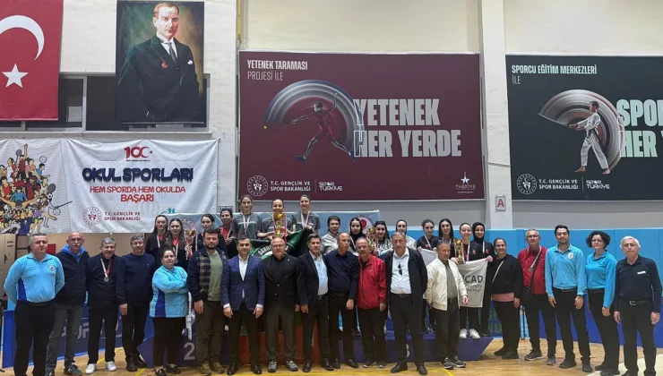 Türkiye’nin Dört Bir Yanından Afyon’a Geldiler: Şampiyonlar Kupalarına Kavuştu