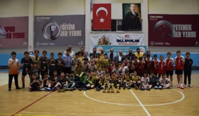 Okul Sporları Futsal Müsabakaları Sona Erdi