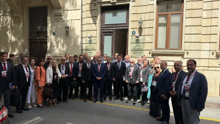 “KAN KARDEŞLİĞİNİN KALEMLEŞEN DESTANI”: AZERBAYCAN’DA 2. MEDYA BULUŞMASI TARİHE NOT DÜŞTÜ