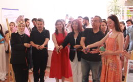 SDÜ’lü genç gazetecilerden iz bırakan sergi: “Karede haber, satırda yorum”