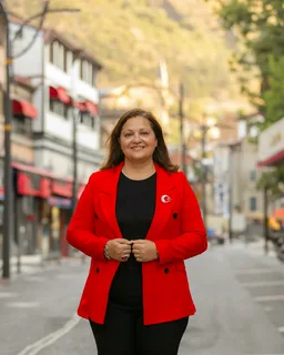 Başkan Burcu Köksal’dan Babalar Günü Mesajı: “Babalarımız Bizim Yol Göstericimiz, Gücümüzdür”