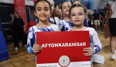 Türkiye’nin Dört Bir Yanından Gelen Yıldızlar Afyonkarahisar’da Buluştu