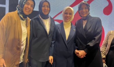 TÜRGEV’in “Güzel İşler Fabrikası”nda Genç Kızlar Sahne Aldı