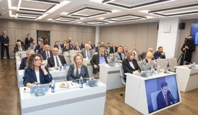 Vali Yiğitbaşı Ve Rektör Karakaş, Basın İlan Kurumu Toplantısına Katıldı