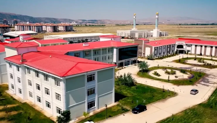 Siyasi Partilerden İl Özel İdare işe alımlarına tepki: “Torpile hayır”