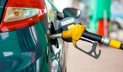 Bayram Tatili Öncesi Sürücüye Nefes: Motorine Büyük İndirim Geldi