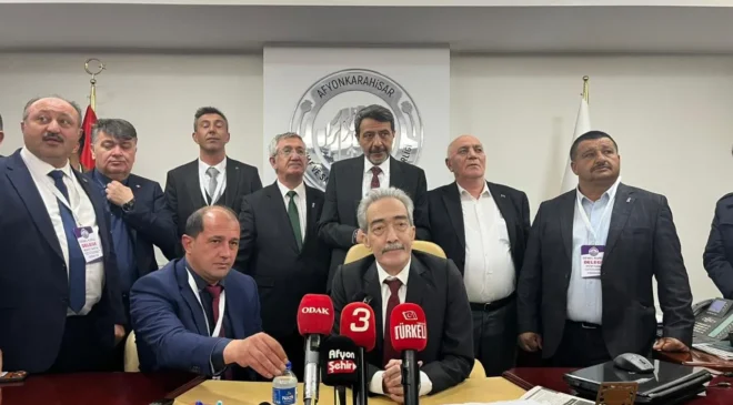 ESNAF CENGİZ ÜSTÜN İLE YOLA DEVAM DEDİ