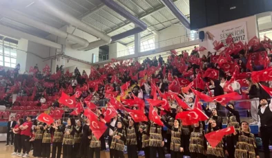 Afyon’da 19 Mayıs coşkusu spor salonuna sığmadı: spor, gurur ve gençlik aynı sahnedeydi