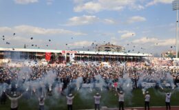 Yağmur Mezuniyet Coşkusunu Durduramadı: ISUBÜ’de 4 Bin Öğrenci Mezuniyet Sevinci Yaşadı