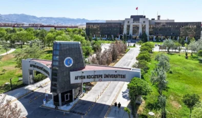 Kampüste Fiyatlar Uçtu, Gençlerin Cüzdanı Delindi: AKÜ’de “Hayattan Ders” Mücadelesi!