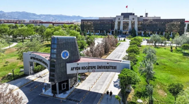 Kampüste Fiyatlar Uçtu, Gençlerin Cüzdanı Delindi: AKÜ’de “Hayattan Ders” Mücadelesi!