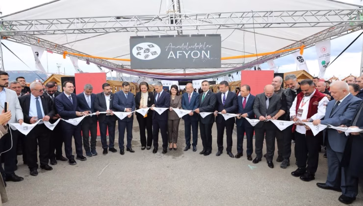 Gastro Afyon’da ilk gün coşkusu: 81 ilin lezzeti aynı sofrada buluştu